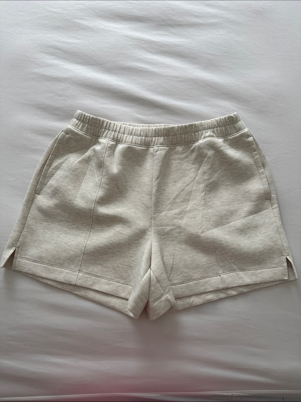 Women’s Old Navy Cream Casual Elastic Waist Shorts